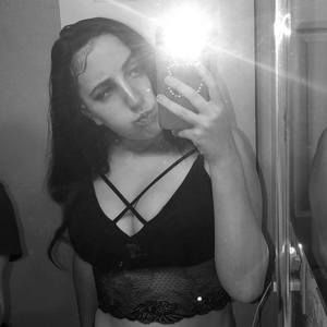 Meet your Posher, Deanna